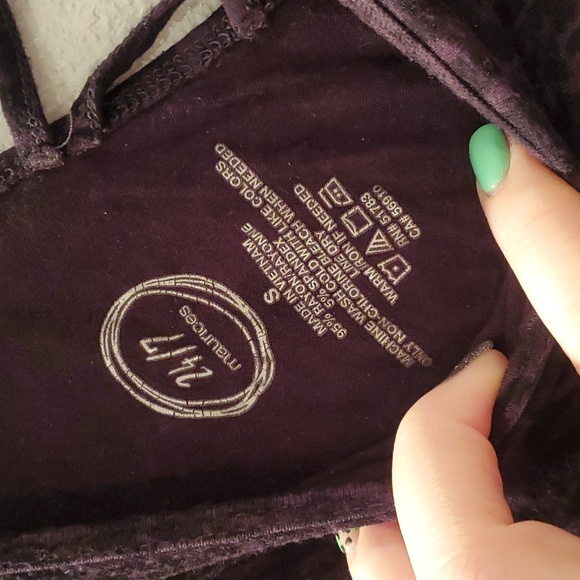 Maurice's size Small Cheetah Top - Picture 4 of 4